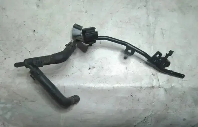 TUBERIA REFRIGERANTE AGUA MOTOR BKD REF 1K0121070F GRUPO VOLSKWAGEN - Est. 25/20