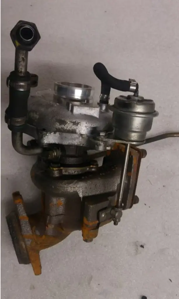 TURBOCOMPRESOR IVECO 2.3JTD REF. 53039700114 ( Est. 25/1 )