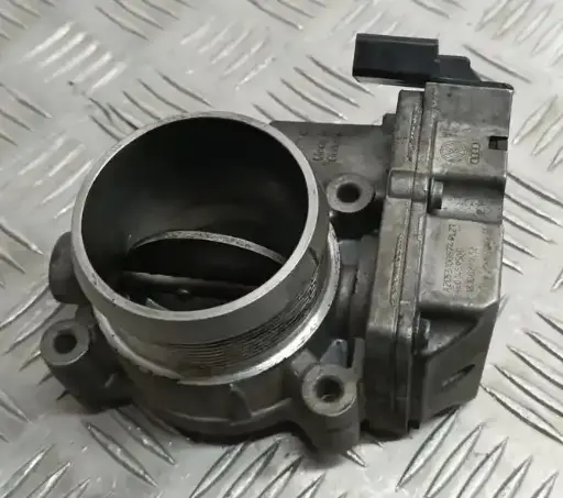 • CUERPO MARIPOSA AUDI 3.0TDI 2.7/2.5TDI 4E0145950D / Est. 25/20