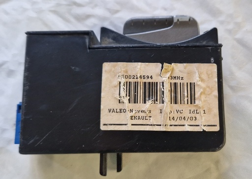 CONMUTADOR ARRANQUE  /  LECTOR TARGETA RENAULT LAGUNA REF. 0800224594 / Est 25/19